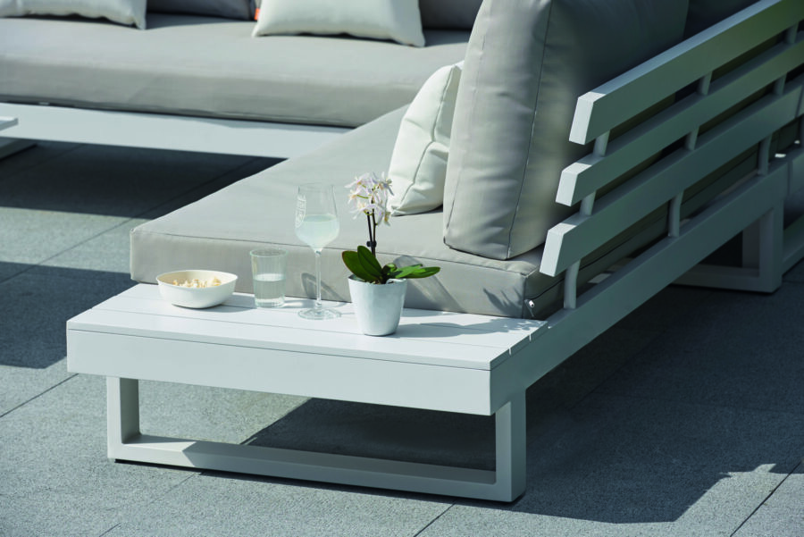 ibiza corner white