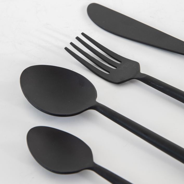 anselmo cutlery set black