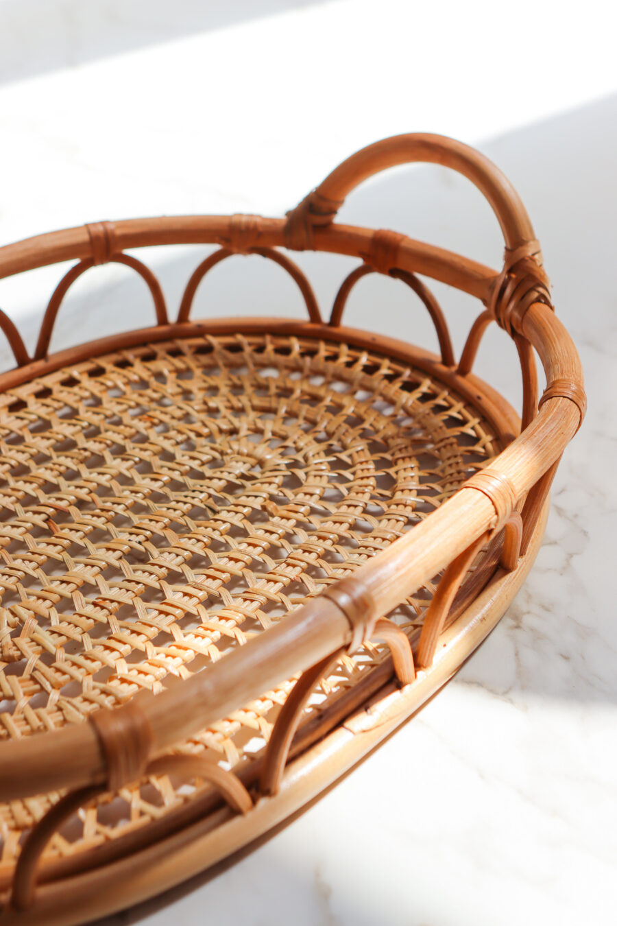 earl rattan tray