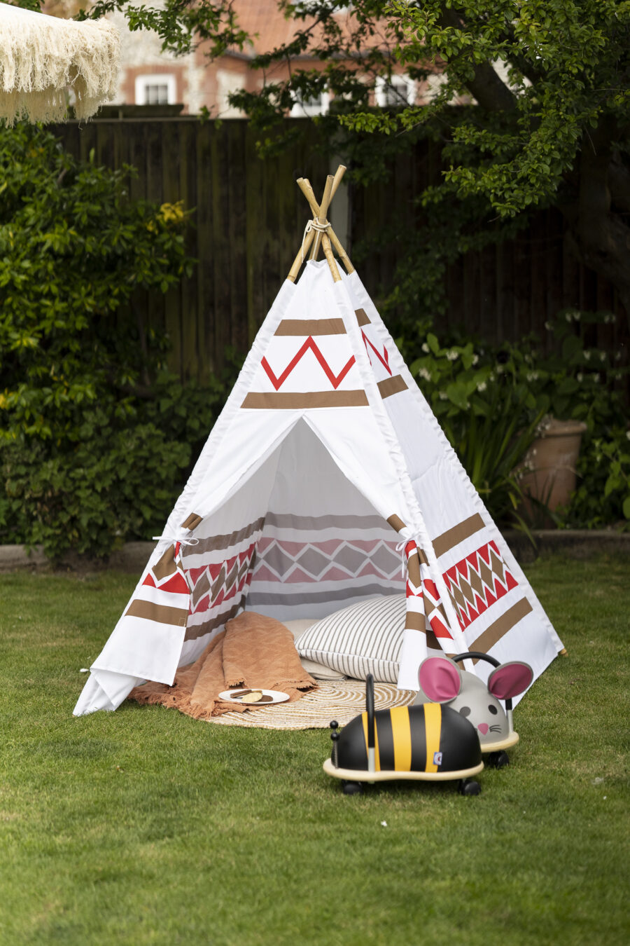 red sands aranck teepee