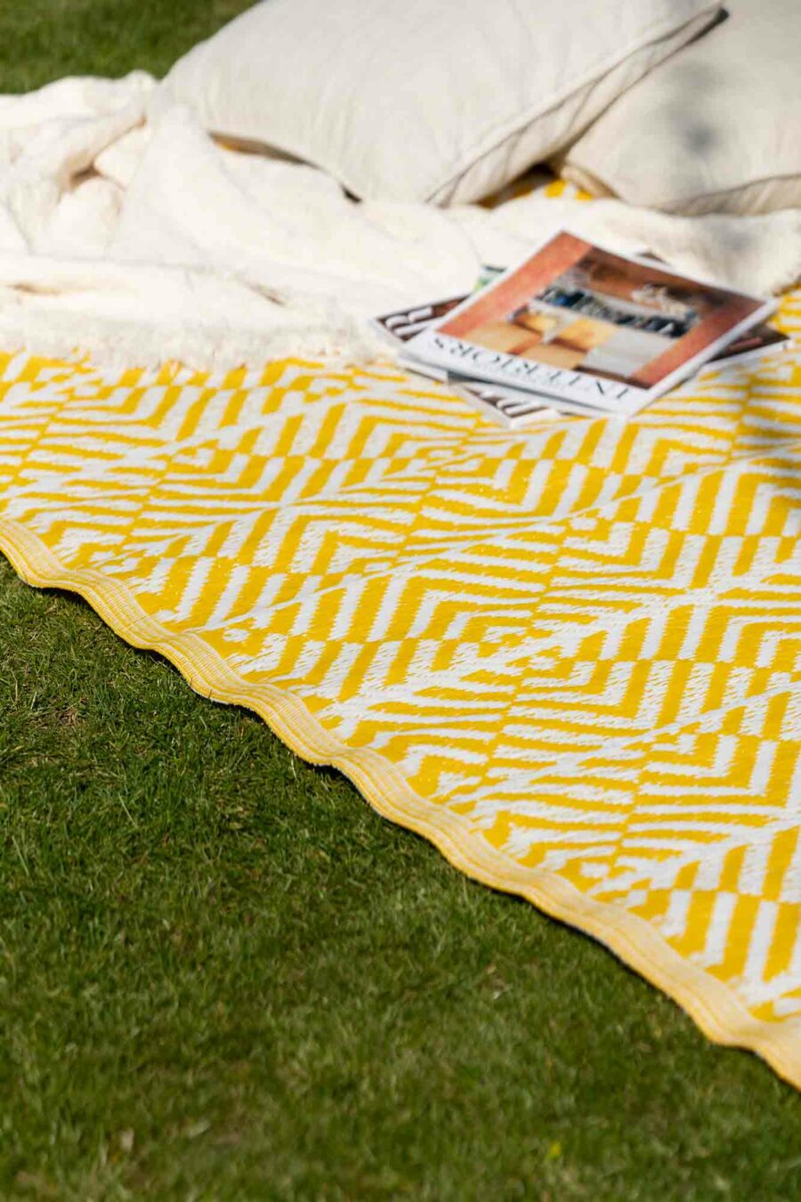 amalfi indoor/outdoor rug limon