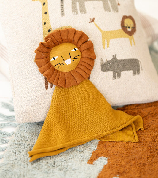 elvi lion comforter