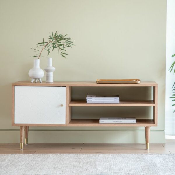 millbrae media unit in white