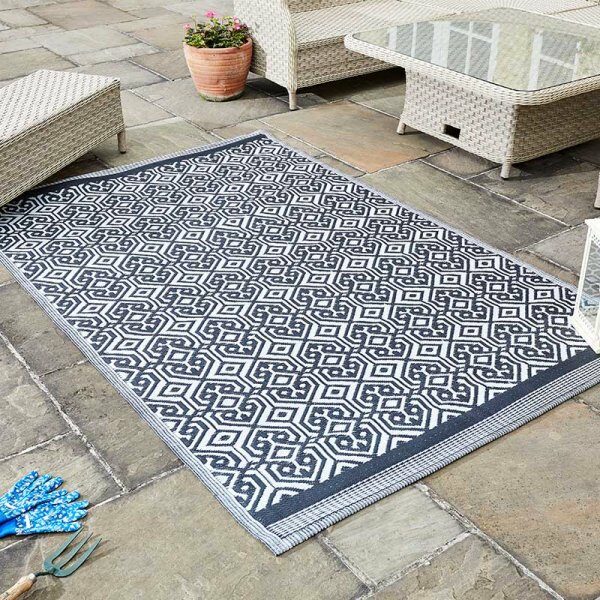 adana geometric indoor / outdoor rug