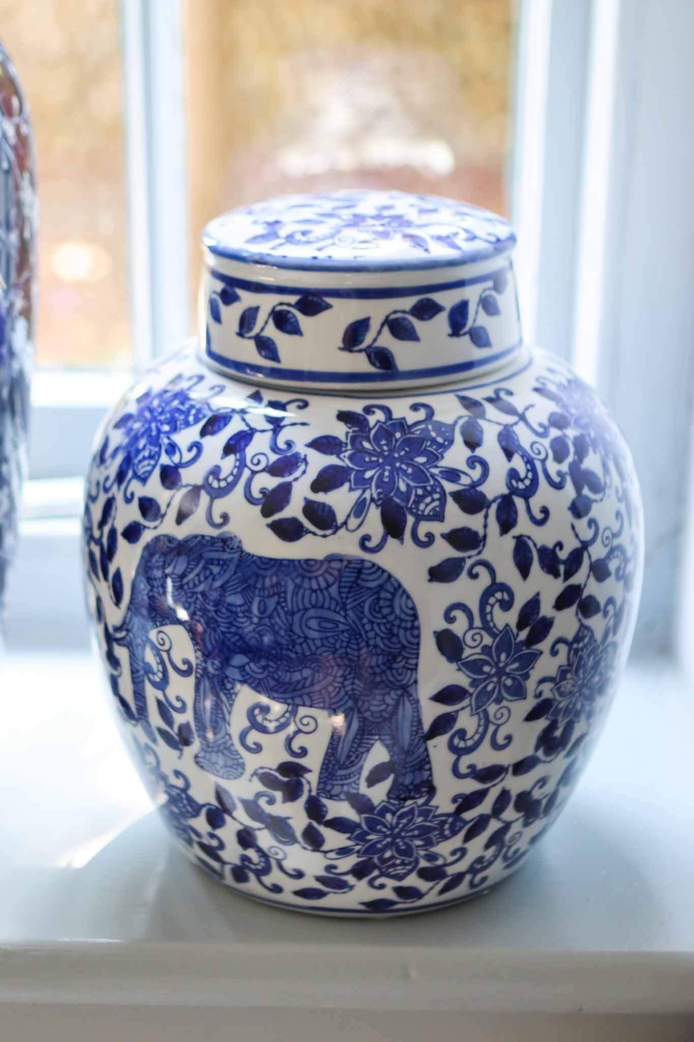 elephant jar with lid
