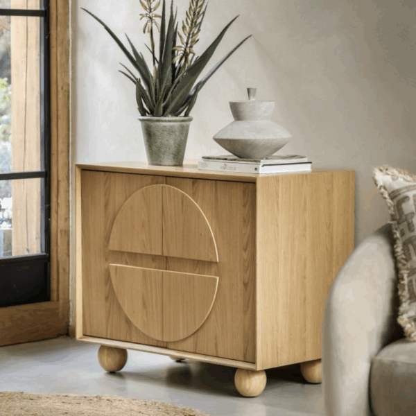 leo sideboard