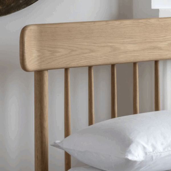 oak spindle bed king size (copy)