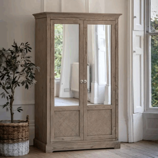aleandre wardrobe