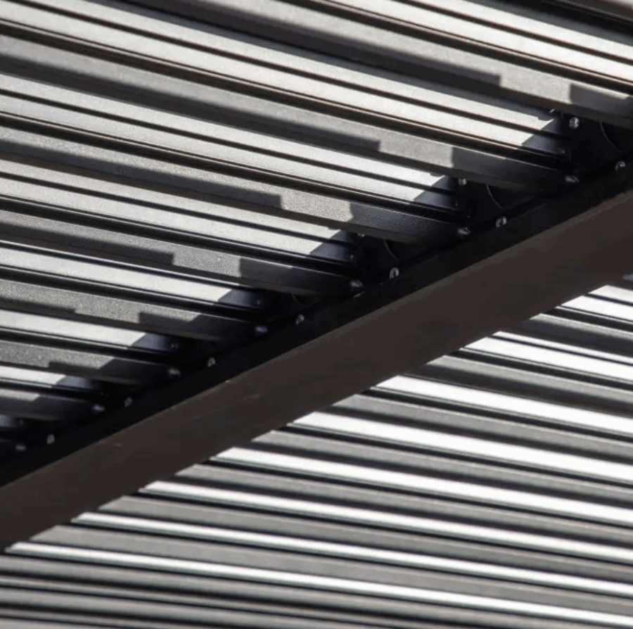 larivas pergola black