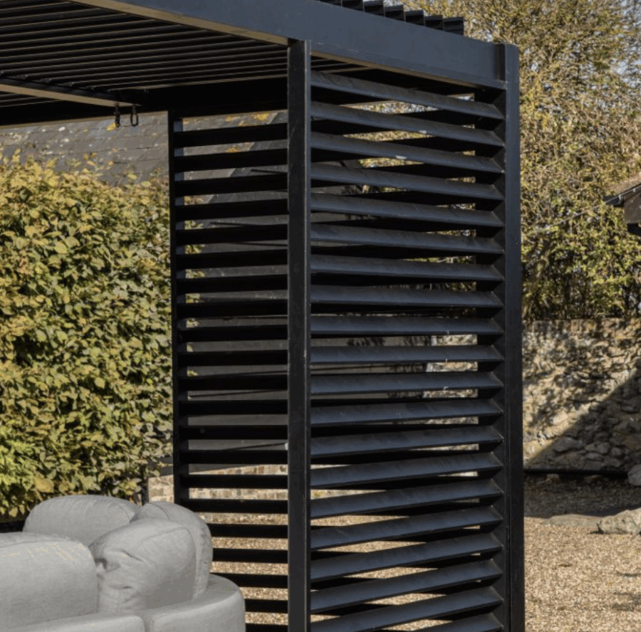 larivas pergola black (copy)